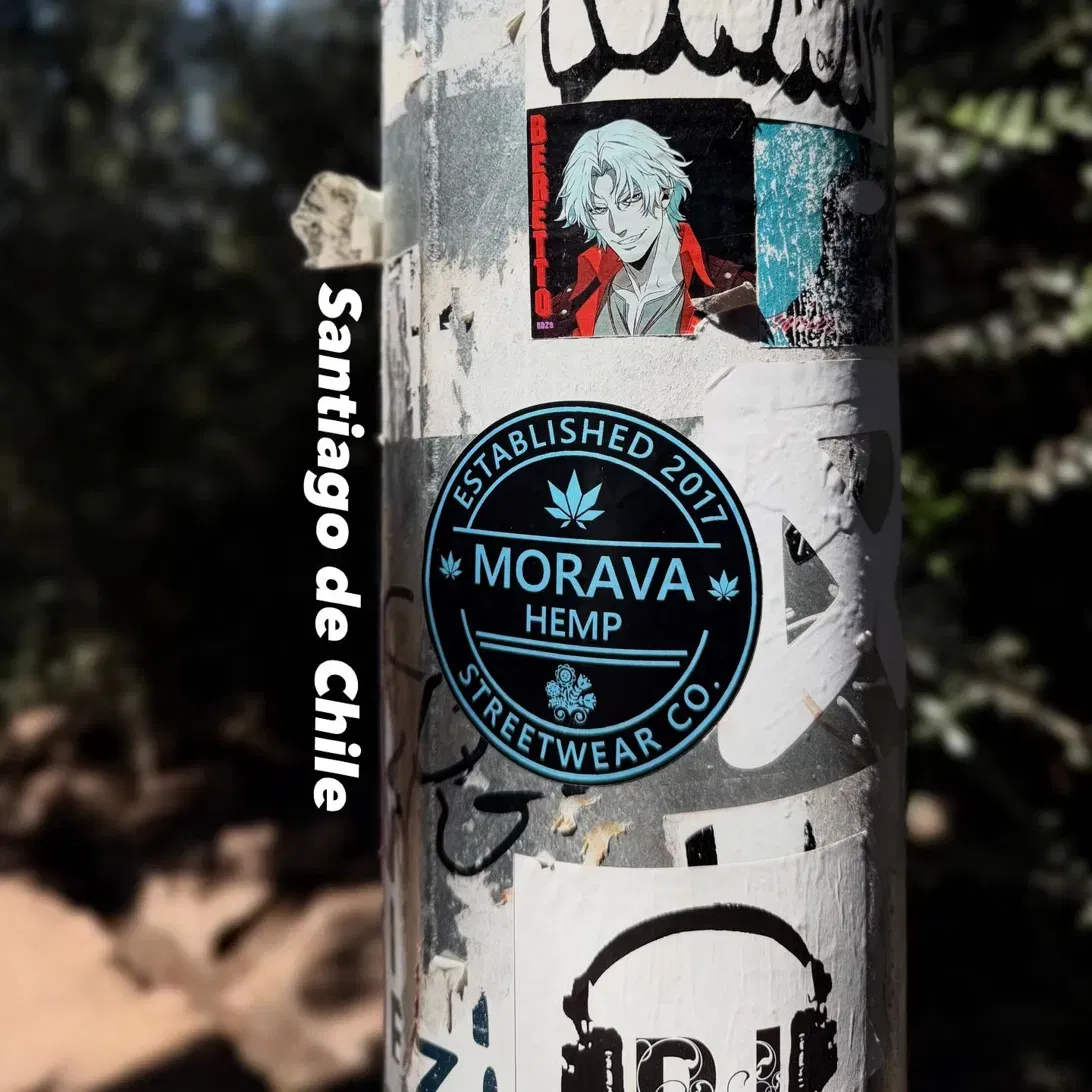 Sticker Morava Hemp – Santiago de Chile